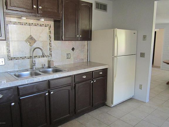 4th image of 1707 E Calle Salamanca