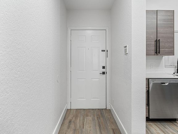2nd image of 1640 Presidential Way #105