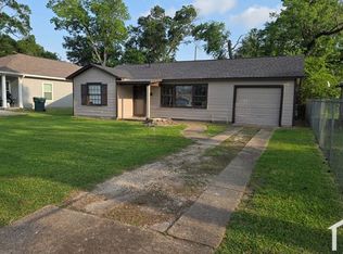 2455 Hayes Ln, Beaumont, TX 77703