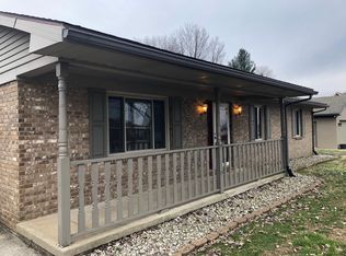 8711 Hanover Dr, Newburgh, IN 47630