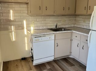 85 Constance Ln #87, Bristol, CT 06010