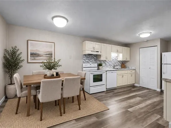 300 Smithfield Rd APT 5-34, North Providence, RI 02904
