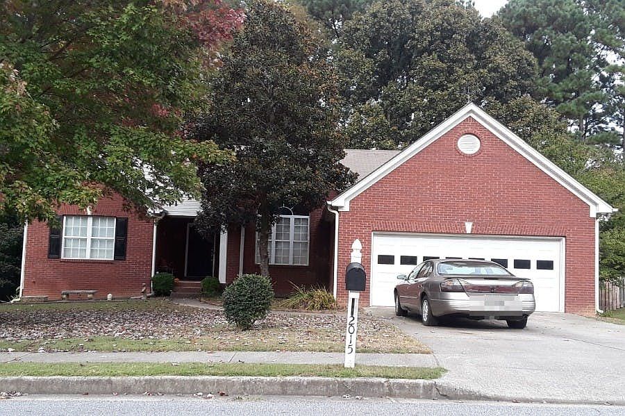 1st image of 2015 Heatherton Rd