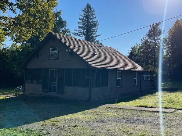 540 G St, Jacksonville, OR 97530