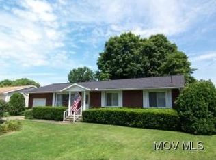 816 Campbell Dr, Belpre, OH 45714
