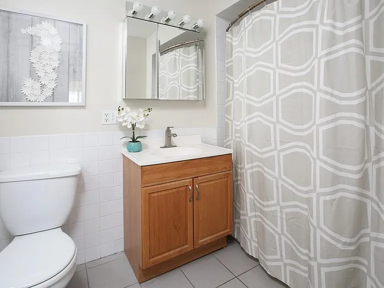21 Aberdeen St #5 — Photo 7