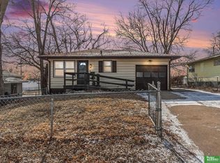 4519 Crown Point Ave, Omaha, NE 68104