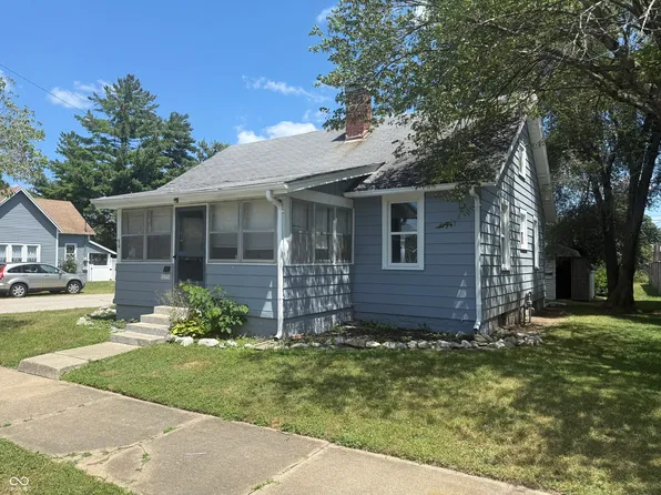 1731 Newton St, Columbus, IN 47201