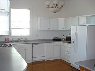 3rd image of 2527 Ingleside Ave