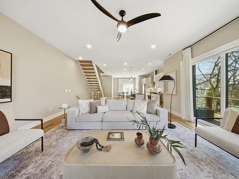 1602 Julia Maulden Pl — Photo 15