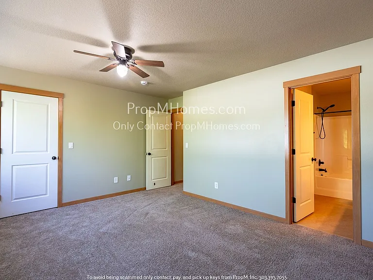 2611 SE 105th Ave — Photo 8