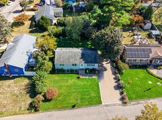 45 Lukens Ave, Brentwood, NY 11717