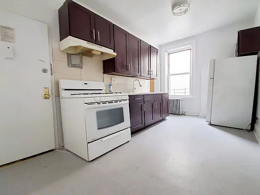 Rented by Rentall Group Inc | media 1