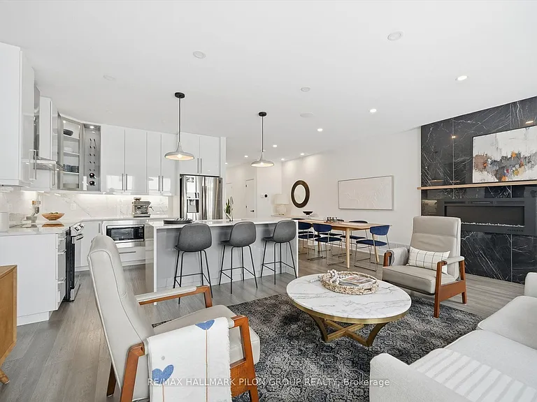 559 Mutual St — Photo 5