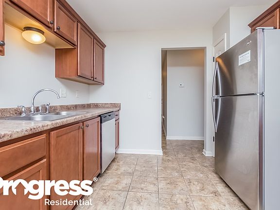 4th image of 7288 Willow Point Dr