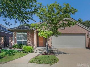 23 Hunters Green Cir, Little Rock, AR 72211