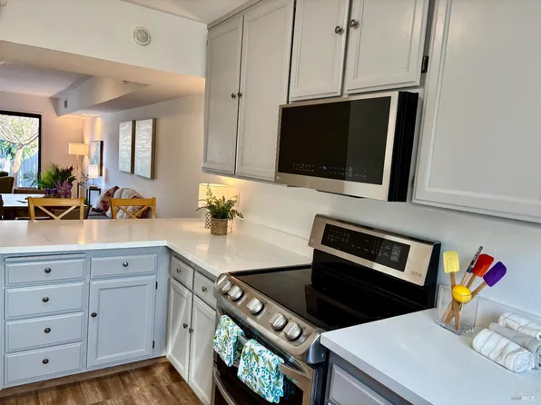 105 Elbridge Avenue #E, Cloverdale, CA 95425