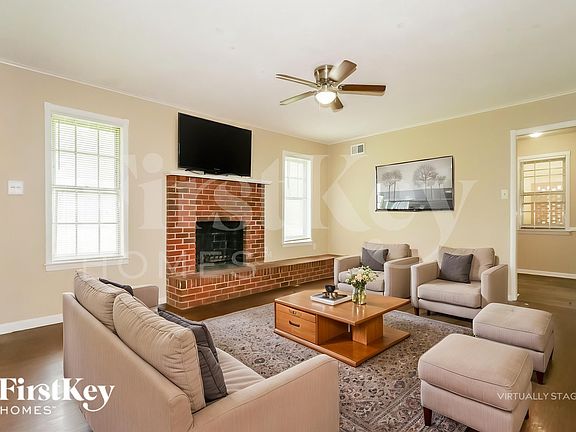 4th image of 4832 Rolling Meadows Dr