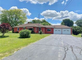 11038 Maple Ridge Rd, Medina, NY 14103