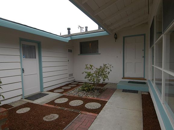 2nd image of 922 Primrose Ave