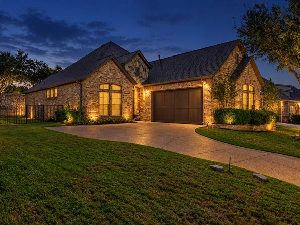 5801 Mira Lago Ln, Arlington, TX 76017