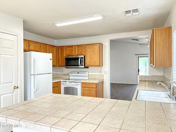 5th image of 14425 N 129TH Drive
