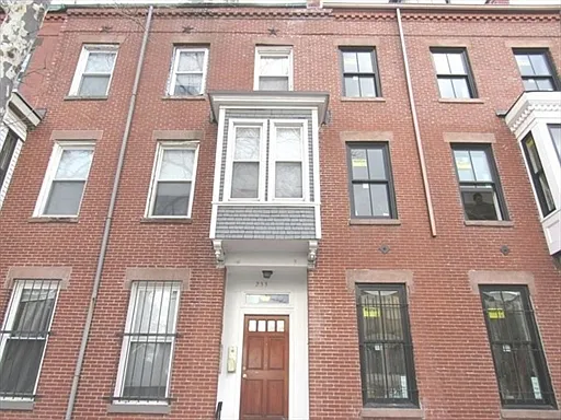 233 Northampton St #1 — Photo 11