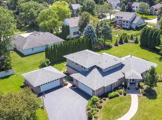 5445 Silverthorn Ct, Rockford, IL 61107