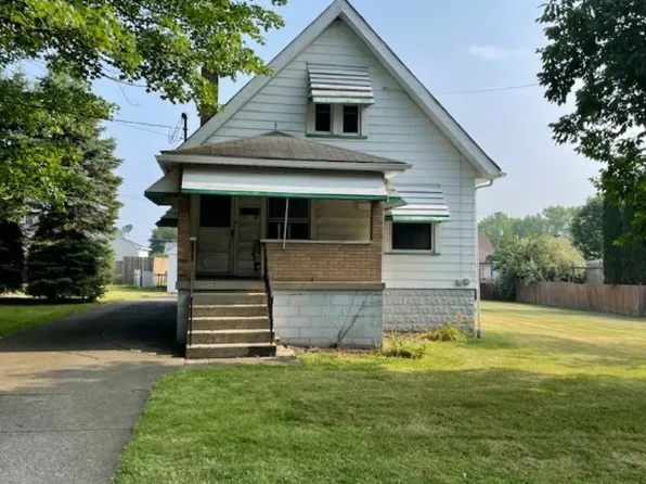 573 Sexton St, Struthers, OH 44471