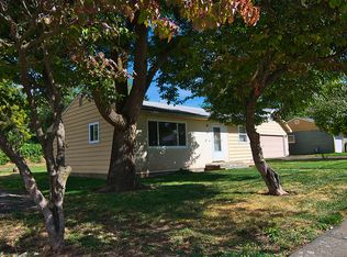 525 SE 6th St, College Place, WA 99324