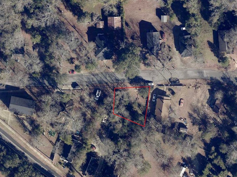 1st image of 461 Ridge Ave NW