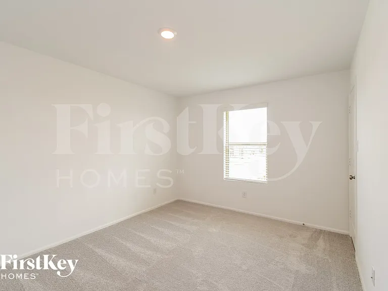 707 Willow Harbor Ln — Photo 12