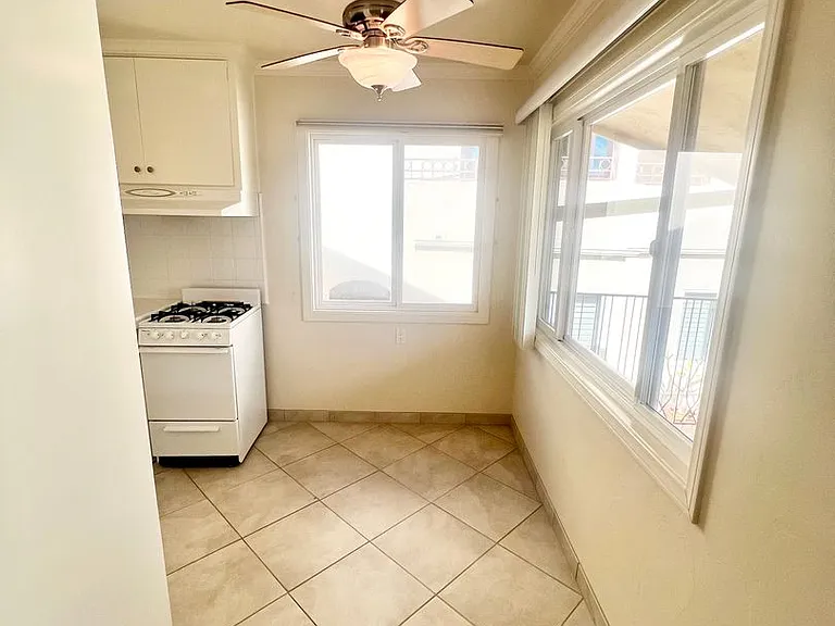 2969 Lawrence St — Photo 9