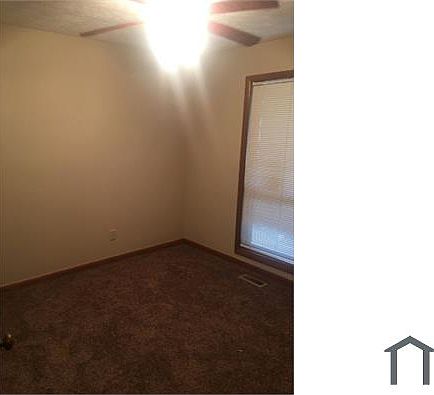 3rd image of 6886 Kingsgate Dr
