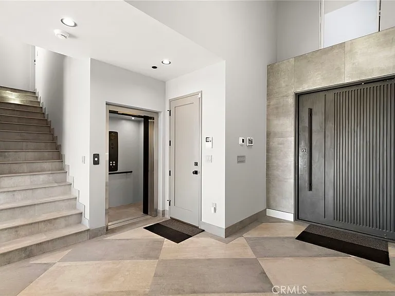 228 Hazel Dr — Photo 12