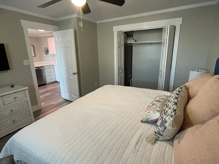 119 W Bogue Blvd #7 — Photo 9