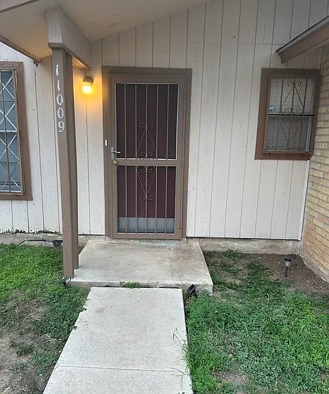 11009 Valley Star Dr — Photo 1