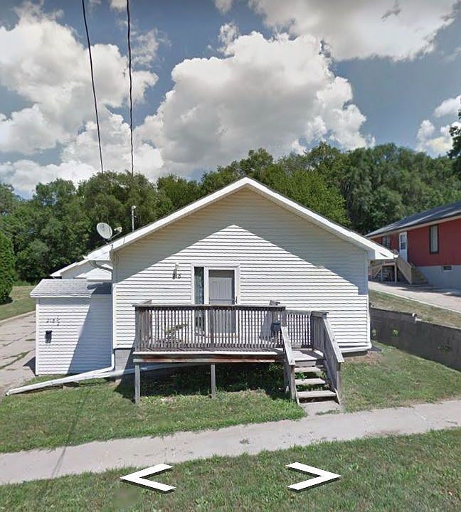 2nd image of 218 Prescott St