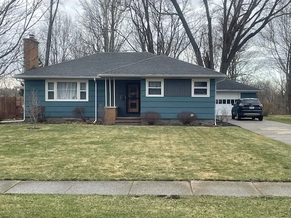 810 Lake St, Girard, PA 16417