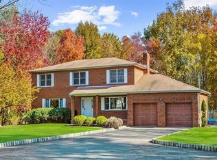 565 Spotswood Englishtown Rd, Monroe, NJ 08831