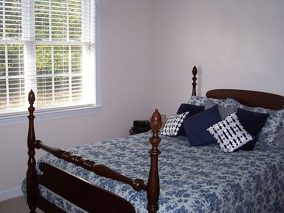 Guest Bedroom Main Lvl