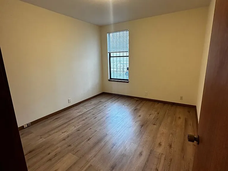 1450 1452 Sutter Street 347 Fern St — Photo 5