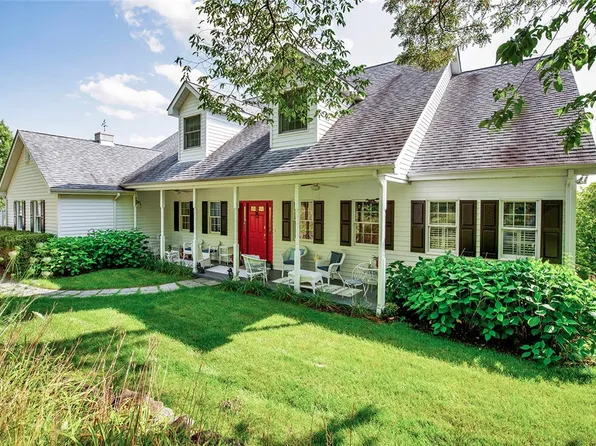 142 Mountain Rd, Ligonier, PA 15658