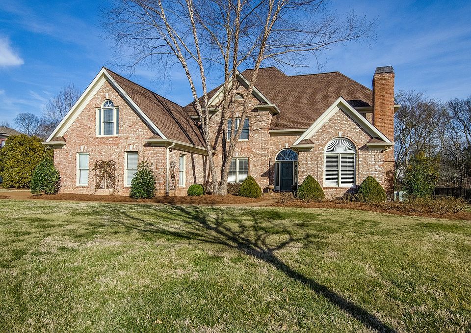1st image of 337 Lake Valley Dr