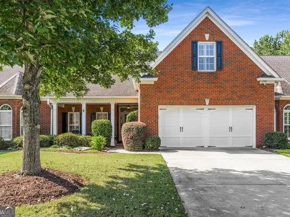 5575 Villa Lake Ct, Suwanee, GA 30024