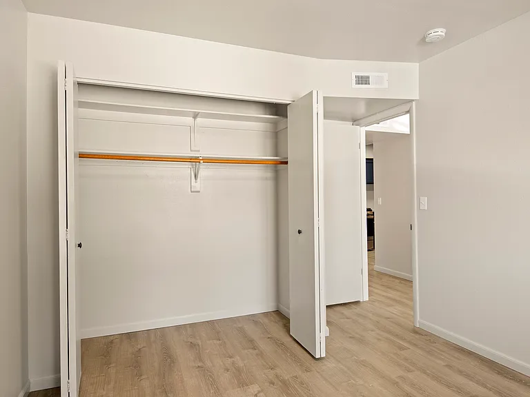 1230 S Lone Tree Rd #1 — Photo 13
