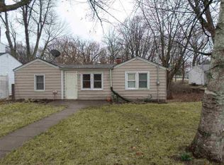 4806 11th St #A, Moline, IL 61265