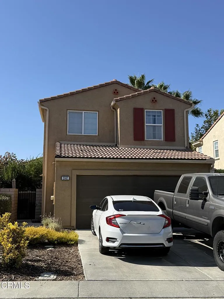 4 bed, 3.0 bath, 1565 sqft, $4,000 — Photo 2