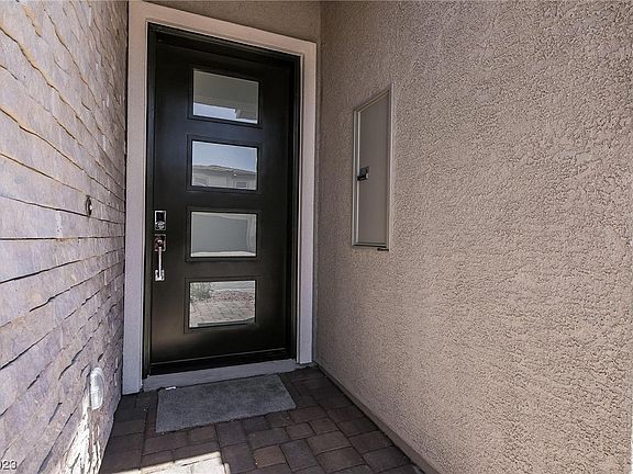 4th image of 10446 Muro Russo Ave