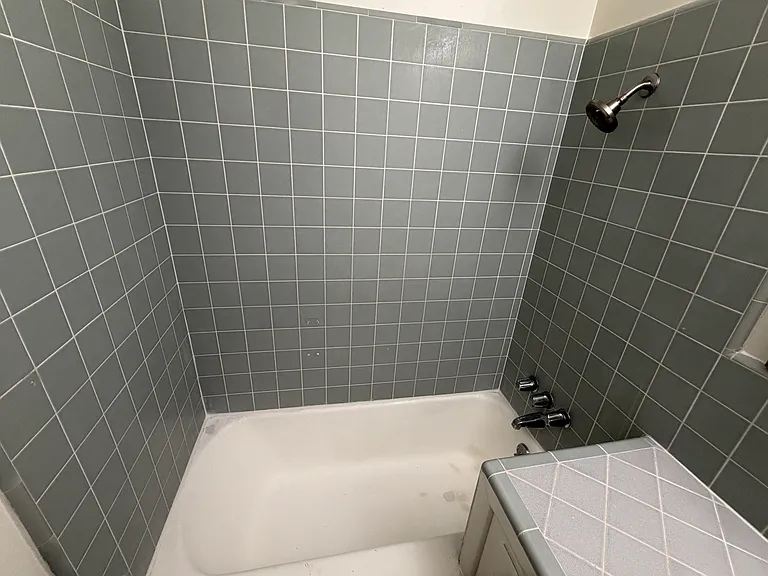 1130 N Louise St — Photo 12